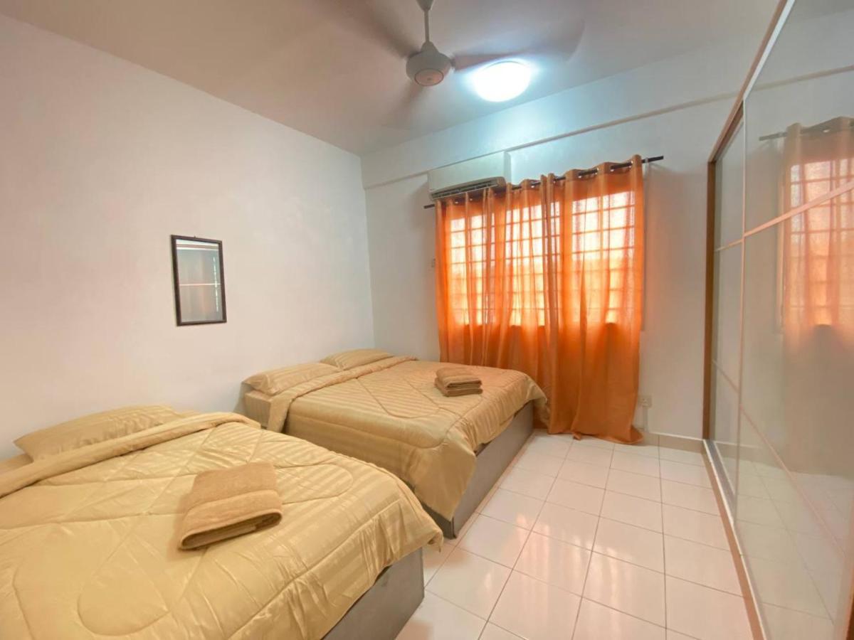 Homestay Juta Mines Seri Kembangan Balakong Serdang Lama Dış mekan fotoğraf