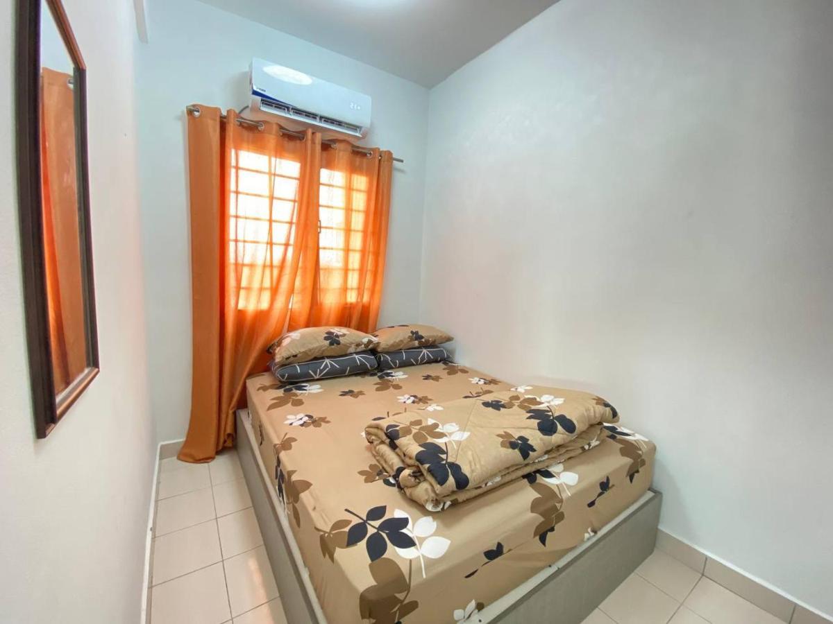 Homestay Juta Mines Seri Kembangan Balakong Serdang Lama Dış mekan fotoğraf
